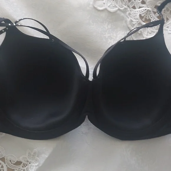 34DD, La SENZA Black Full Coverage Bra with Molded Cups - Picture 6 of 12